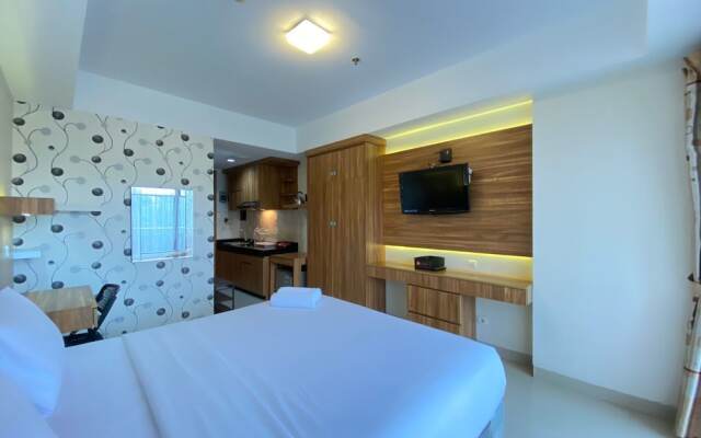 Spacious Studio Room at Beverly Dago Apartment