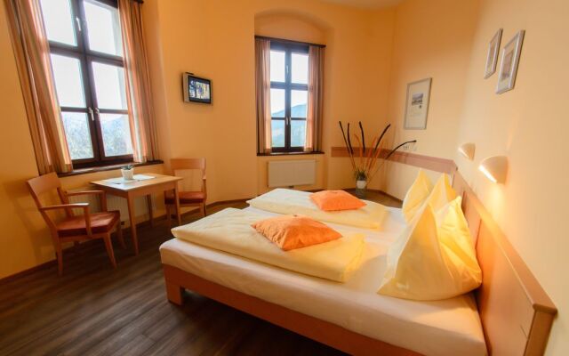 JUFA Schloss Röthelstein