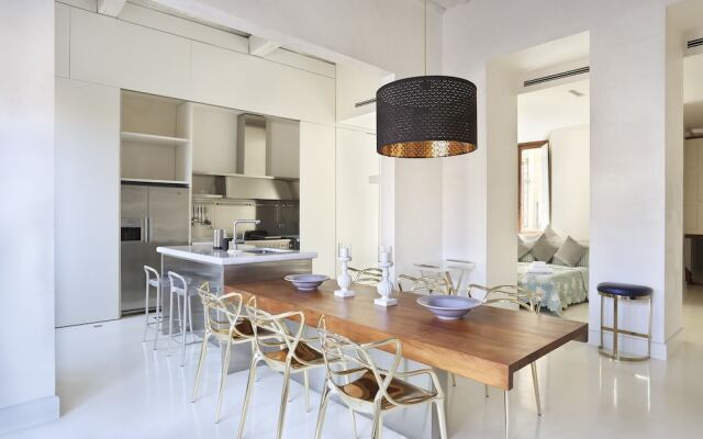 Luxury Apartment in Central Florence