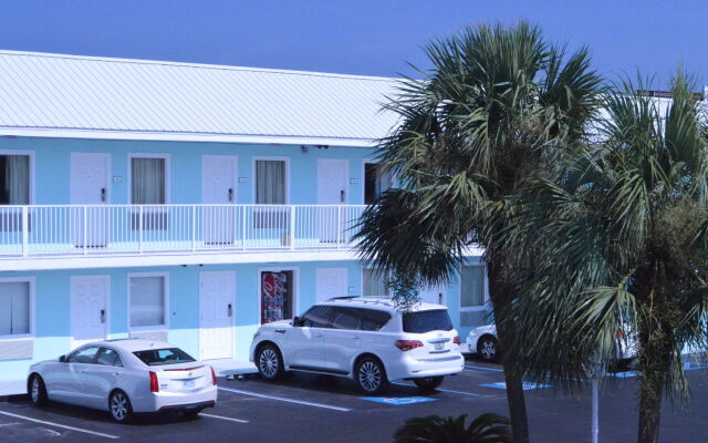 Destin Inn and Suites