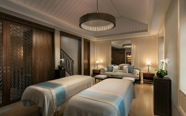 Capella Shanghai, Jian Ye Li