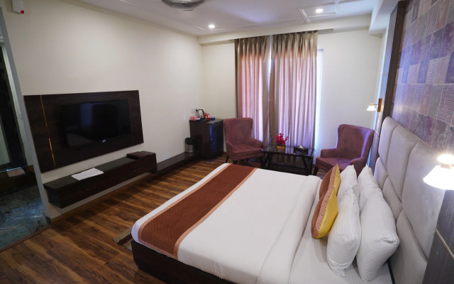 Hotel Idhayan Palace