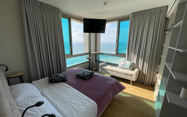 Panoramic Sea View Luxury Suite