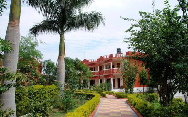 Shri Krishna Jungle Resort