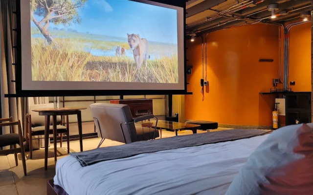 w Radiant Loft w Fantastic Jacuzzi in Poblado