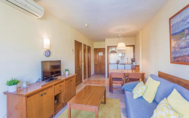☆Beachfront 1br Ronda 4 - Ac/Wifi/Pool