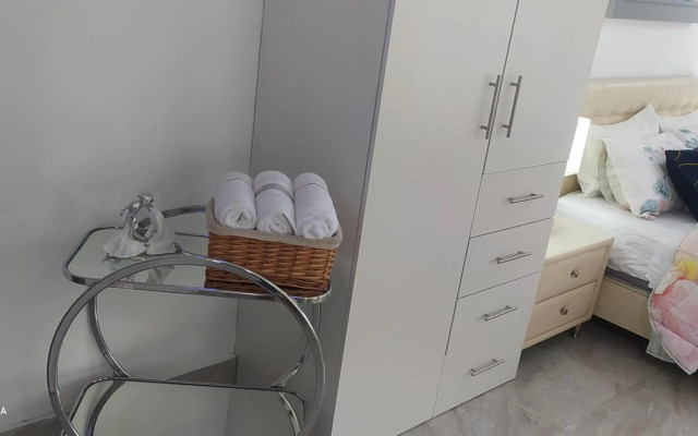 Ecusuites Suite 3 Vacacional Via Costa con Jacuzzi