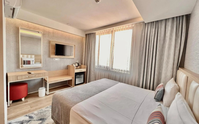 Phoenix Hotel Karon Beach