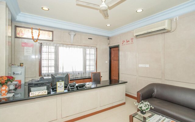 OYO 579 Hotel AAB