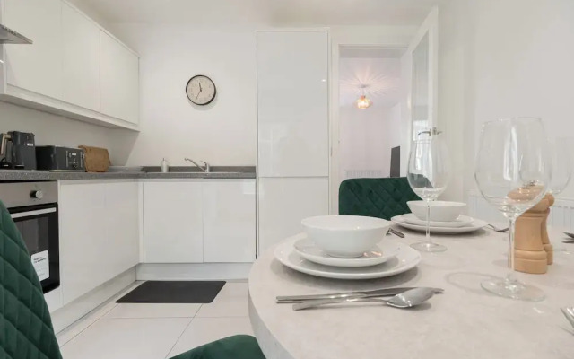 Cosy 1BD in Malvern With Stunning Views
