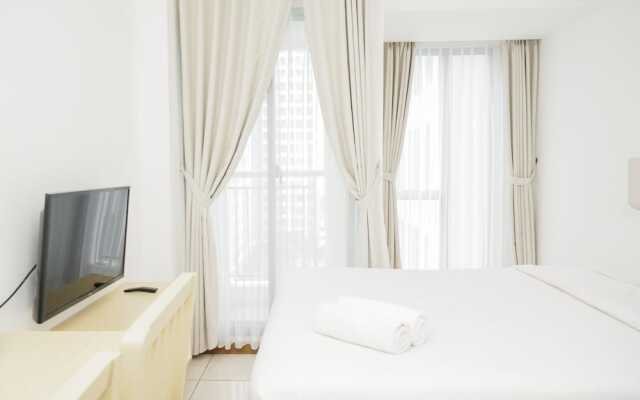 Comfort with Garden View Studio Apartment M-Town Residence
