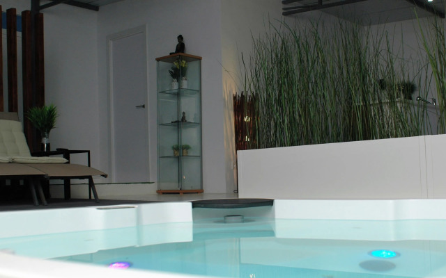 Jingtu Wellness & Spa Resort
