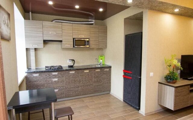 Огни Саратова на ул. Московская, 134/146