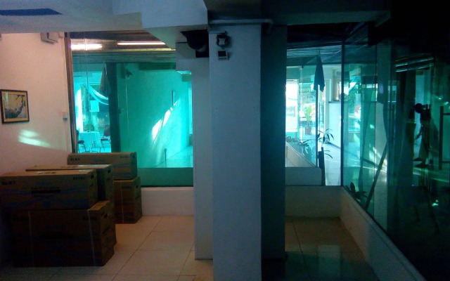 Hypertek Hotel