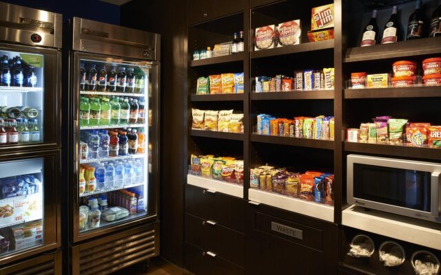 Courtyard by Marriott Detroit Utica