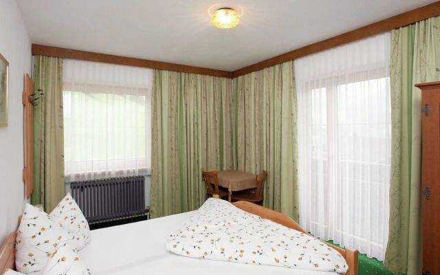 Spacious Holiday Home in Gerlosberg near Forest