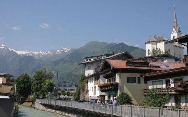 Spacious Apartment in Kaprun With a Private Sauna