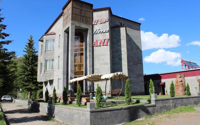 Hotel Ani