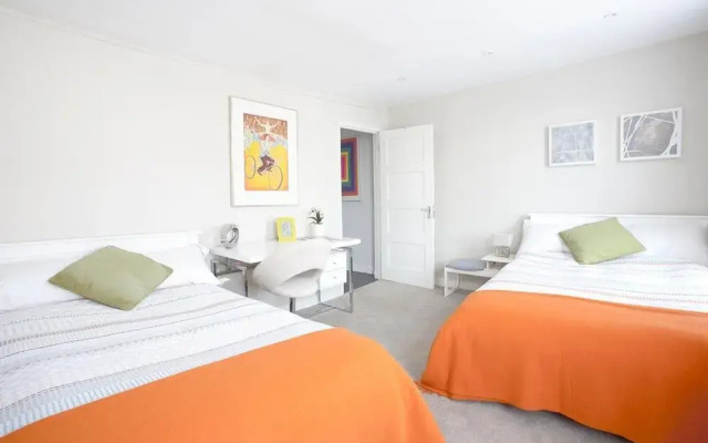 Central Apartment with Wifi