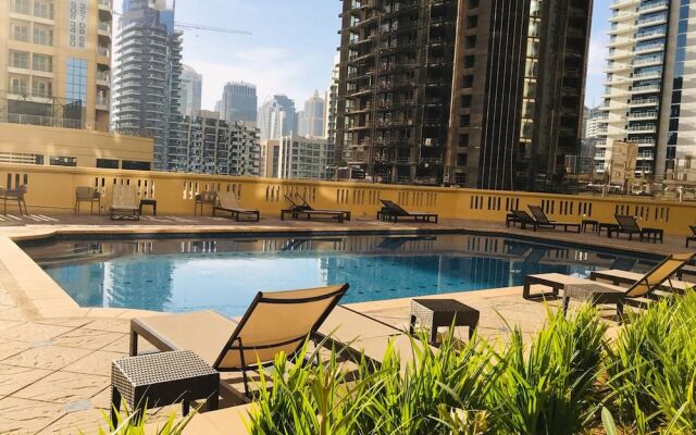 Pelicanstay at JBR walk - Oceanfront