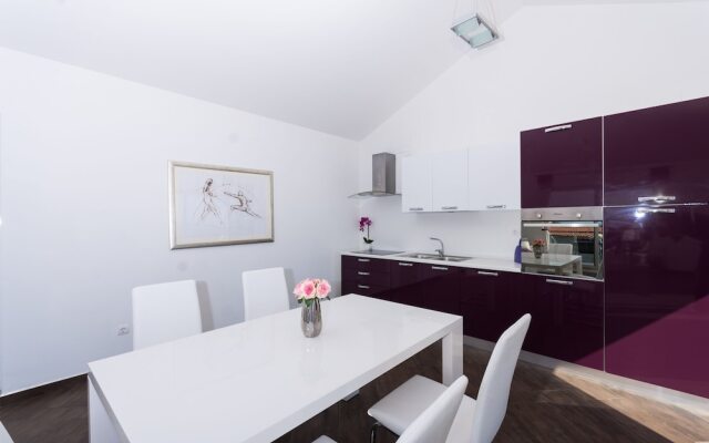 In Center Near the Marina and Beach