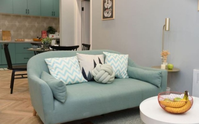 Man Yin Ju Modern Style Apartment