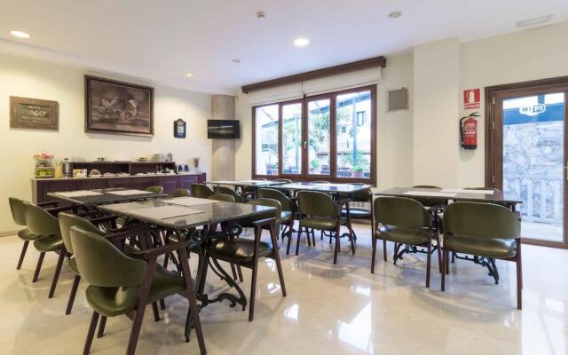 Mogay Hotel 