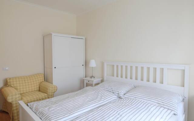 One-bedroom apartment near I.P.Pavlova