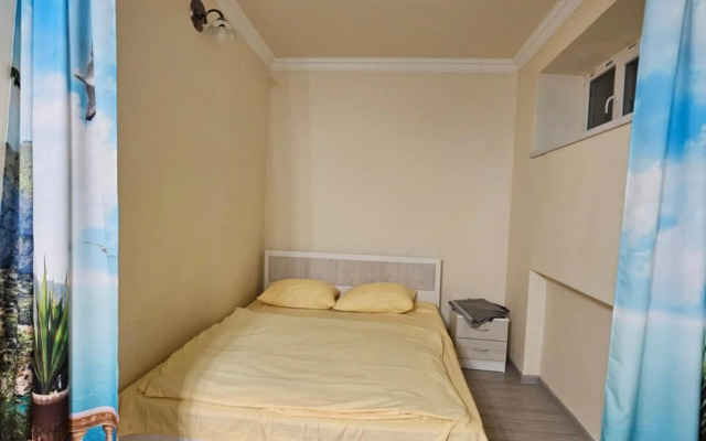 Sunny Apartment close to Erebuni mall