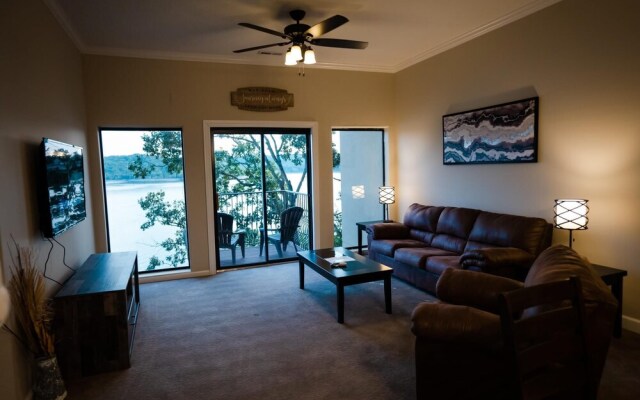 2 Bedroom Lake View Villa - Unit 201