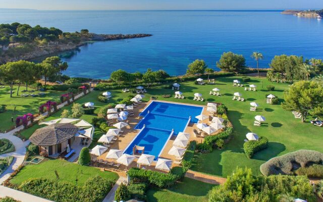 The St. Regis Mardavall Mallorca Resort