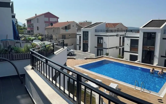 Tivat Terrace Suits
