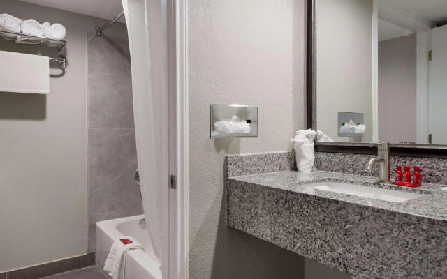 SureStay Plus Hotel by Best Western San Antonio North