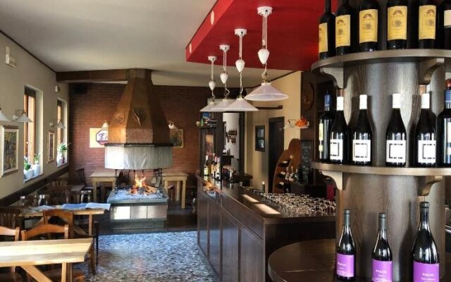 Al Fogolar Rooms & Osteria