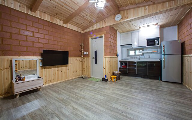 Jeongseon Firefly Light Clay Pension