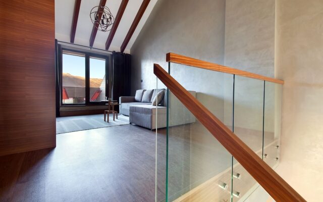 Magna Pivot Hotel - Boutique Class