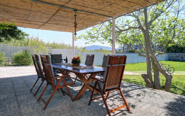 Rontos House, seaside