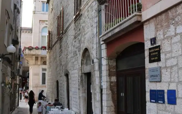 Quiet Studio in Zadars Old Town