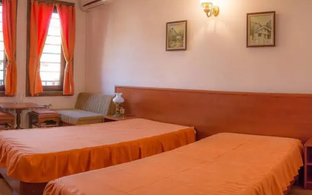 Sivrieva House
