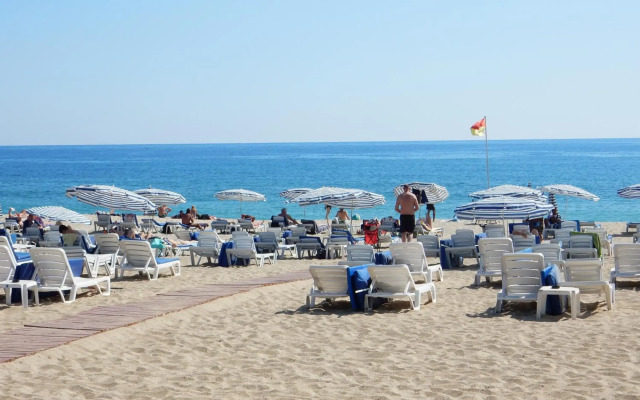 Aysev Hotel