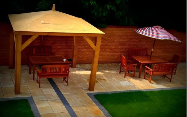 Heathrow Travellers Hub