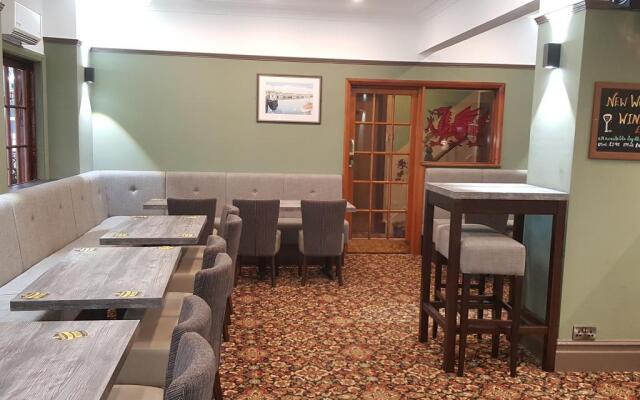 Nomi Rooms & Restaurant