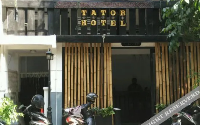 Tator Hotel