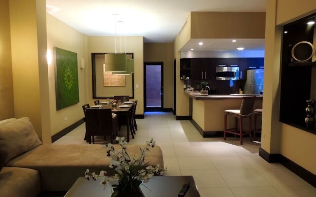 Aldea Thai by Ocean Front