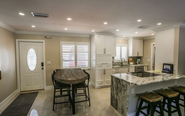 7965 Estero - Paradise Point