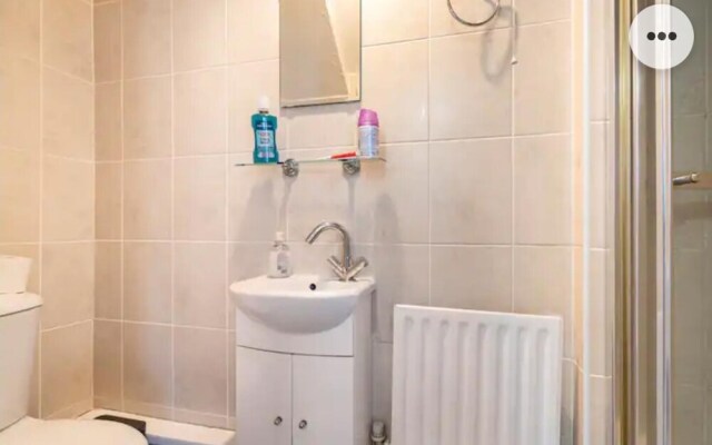 Medway Luxury Retreat Free Parking Free Wi-fi