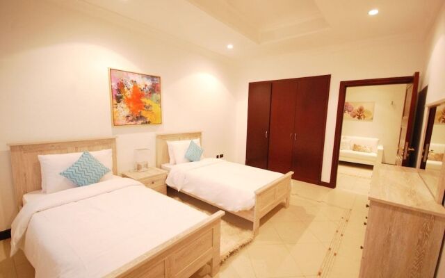 Kennedy Towers - Frond L Garden Home