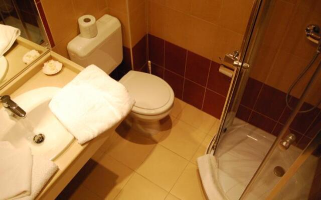 Boróka Apartmanházak - Fenyves Vendegház