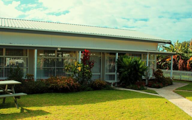 Hibiscus Crown Apartments