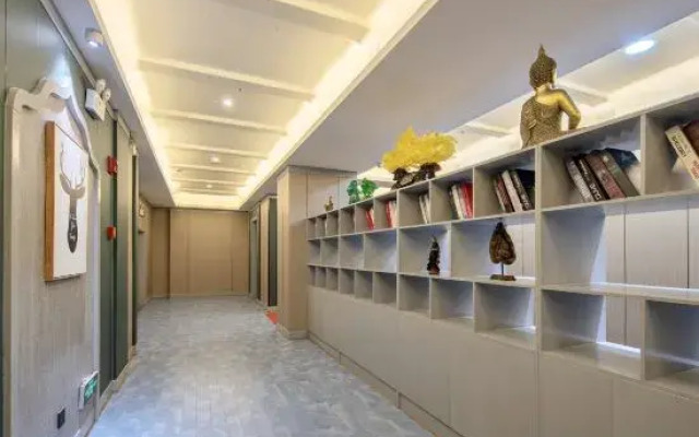 Jincheng Hotel